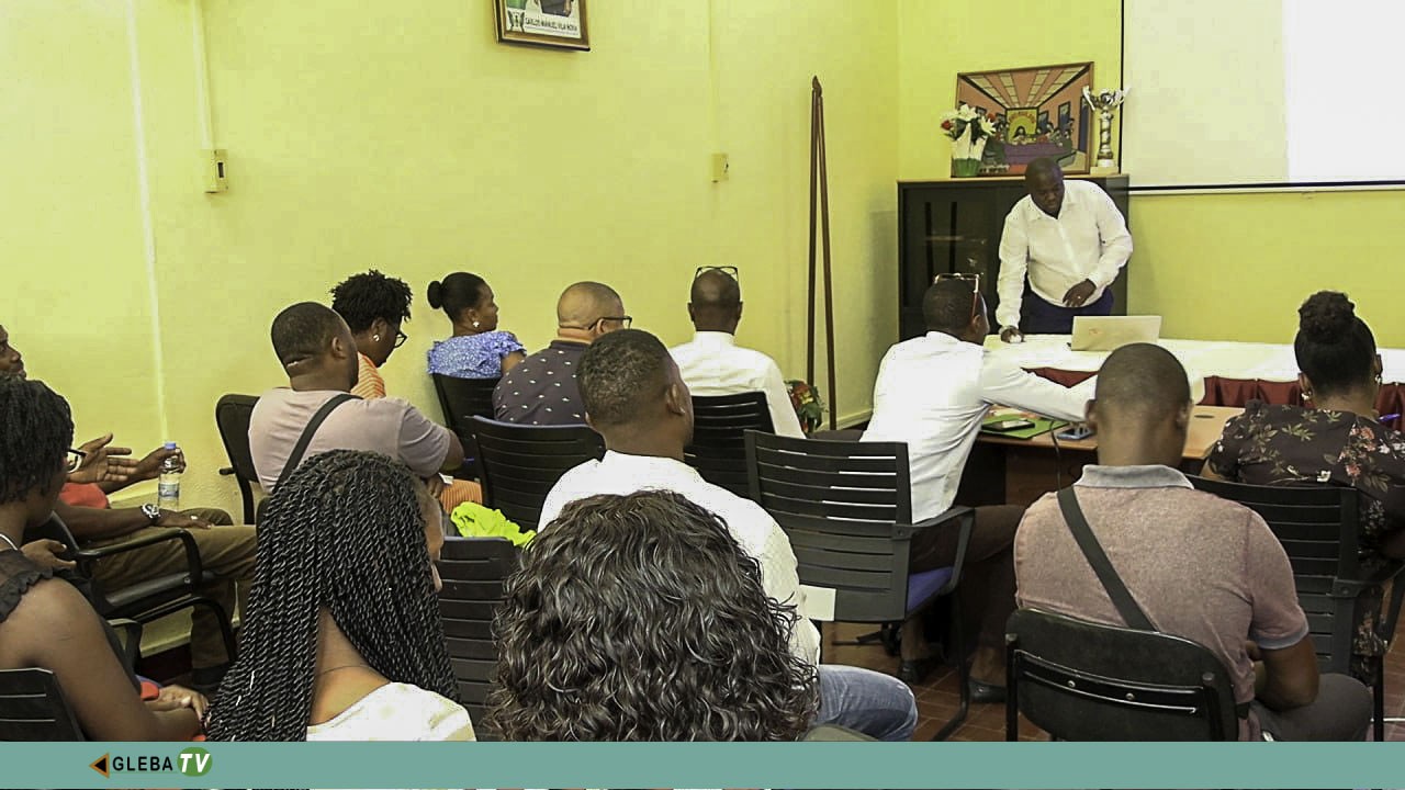 Formação sobre atendimento ao público reforça ética e qualidade nos serviços em Água Grande