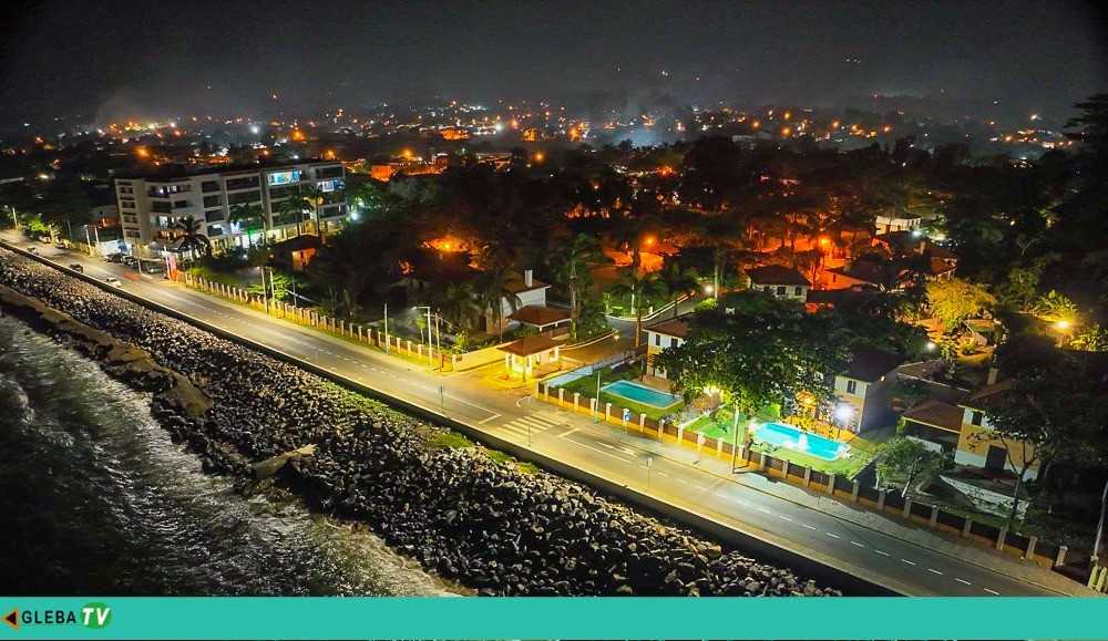 Iluminação da marginal de São Tomé: a capital ganha novo brilho noturno