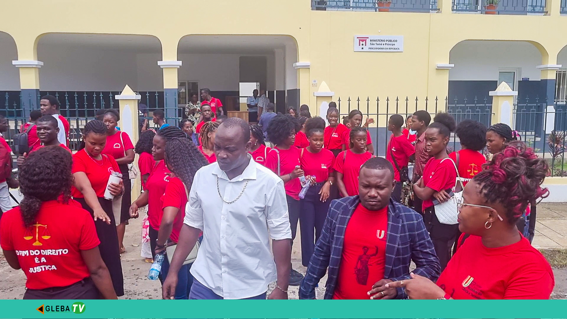 Estudantes de Direito assinalam Dia dos Direitos Humanos com visitas às instituições da justiça