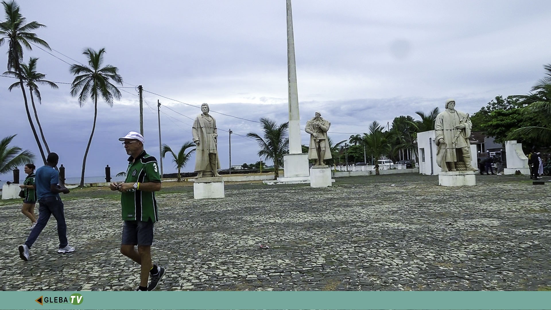 Turistas britânicos exploram São Tomé e Príncipe em rota pela costa africana