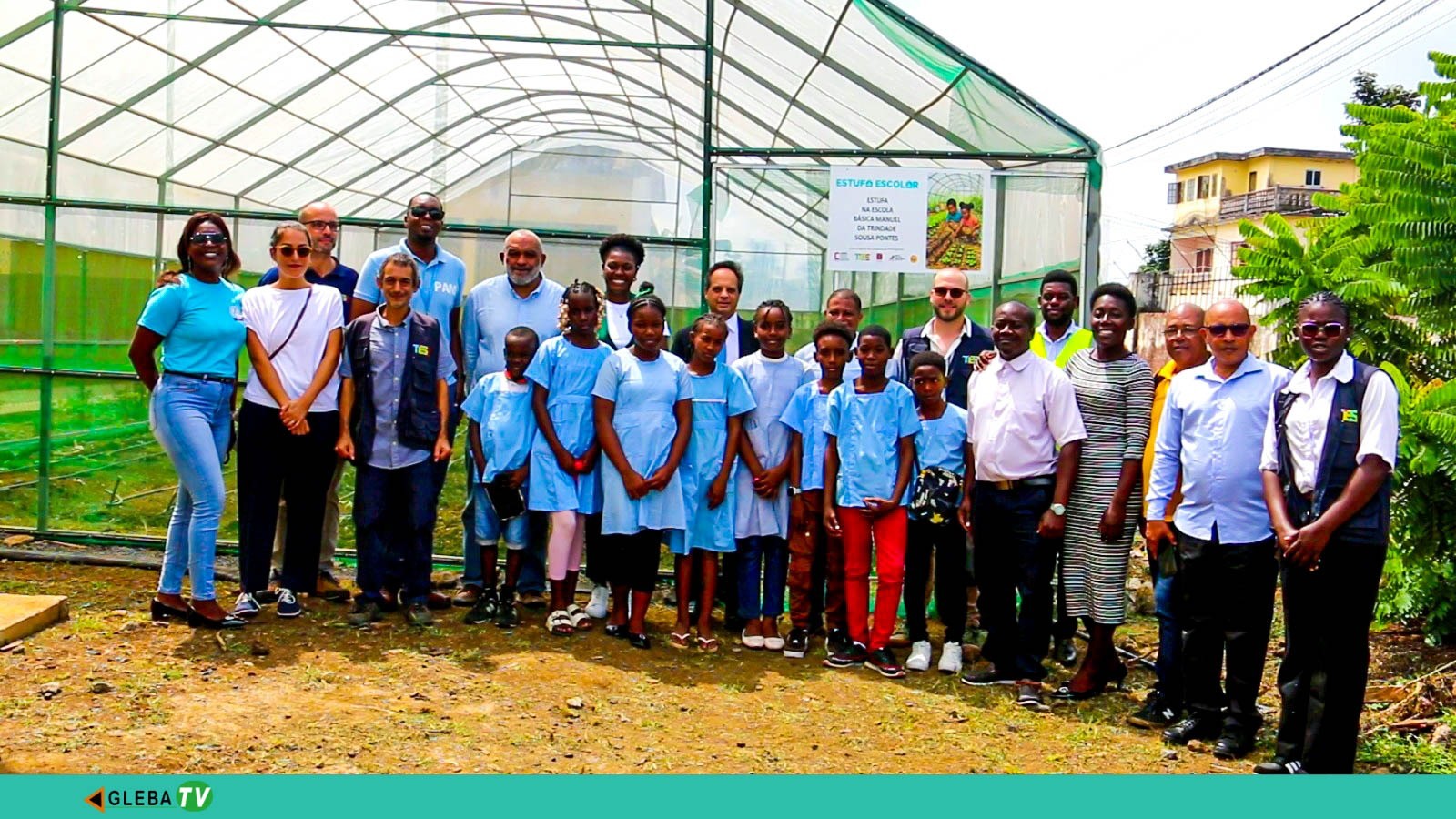 Escola básica Manuel Trindade Sousa Pontes passa a contar a partir de agora de uma estufa para reforçar alimentação e aprendizagem hortícola dos alunos